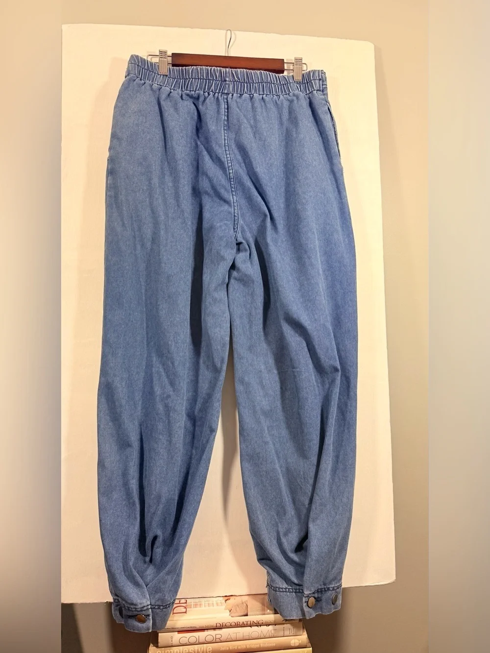 Women’s Light Blue Pleated Denim Jeans